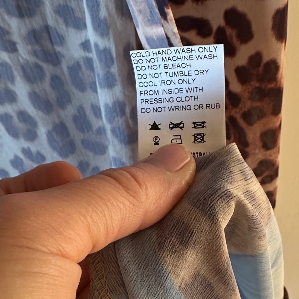 Runway the Label kimono robe with floral cheetah details - Picture 5 of 8